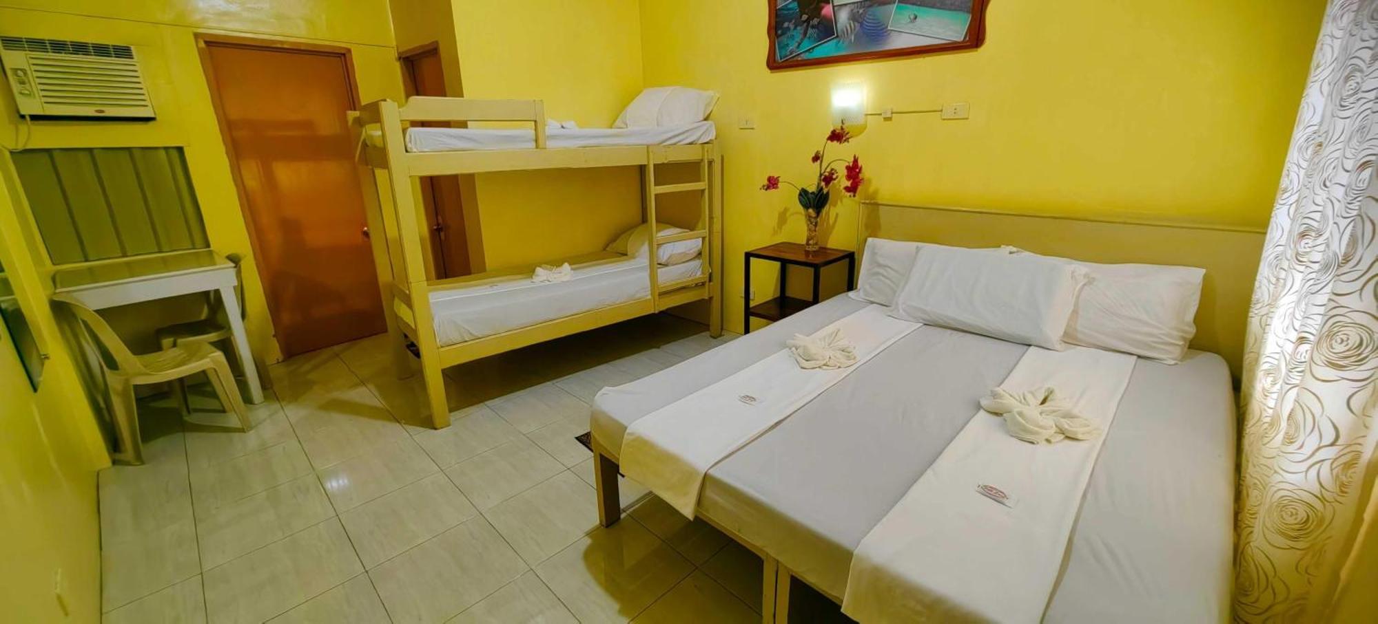 Las Residencias Bed And Breakfast Пуэрто-Принцеса Экстерьер фото