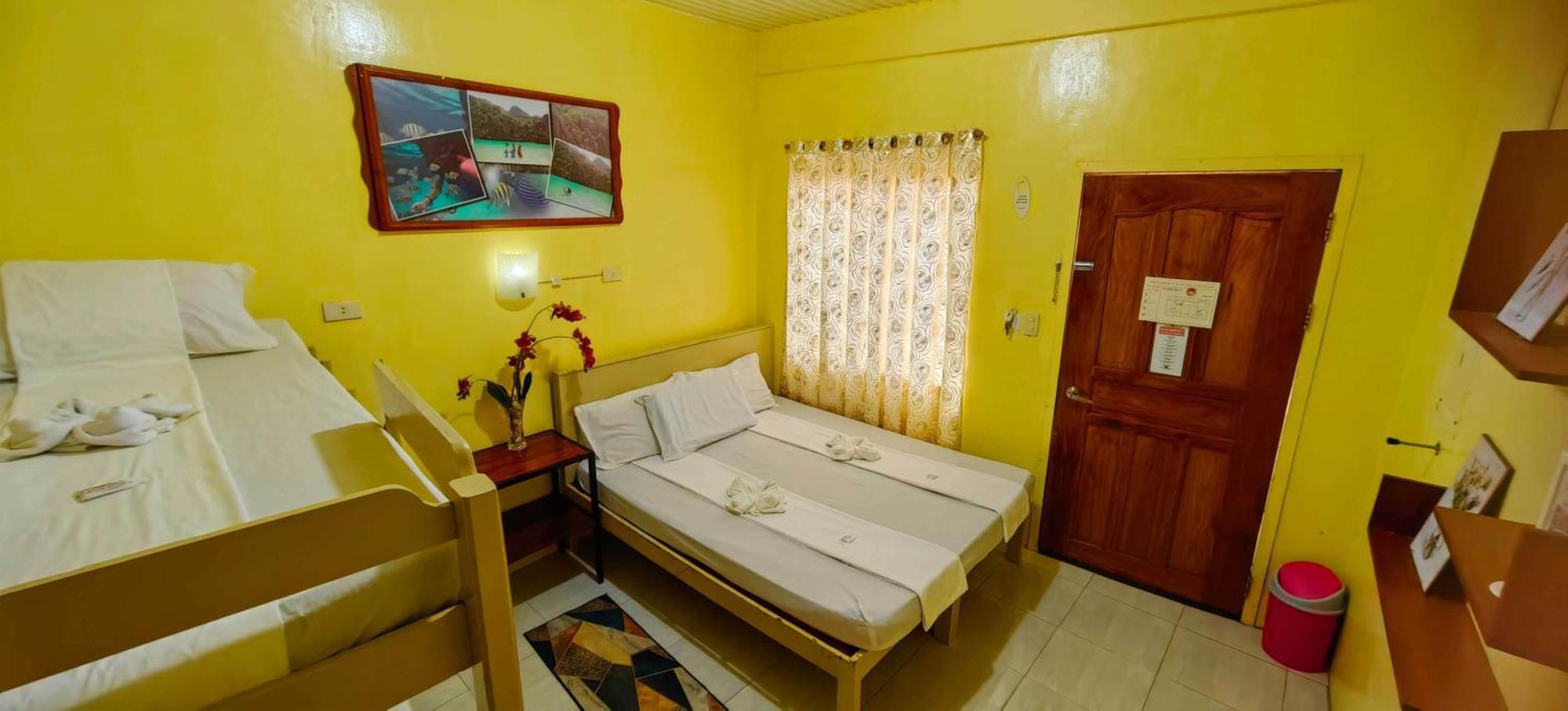Las Residencias Bed And Breakfast Пуэрто-Принцеса Экстерьер фото