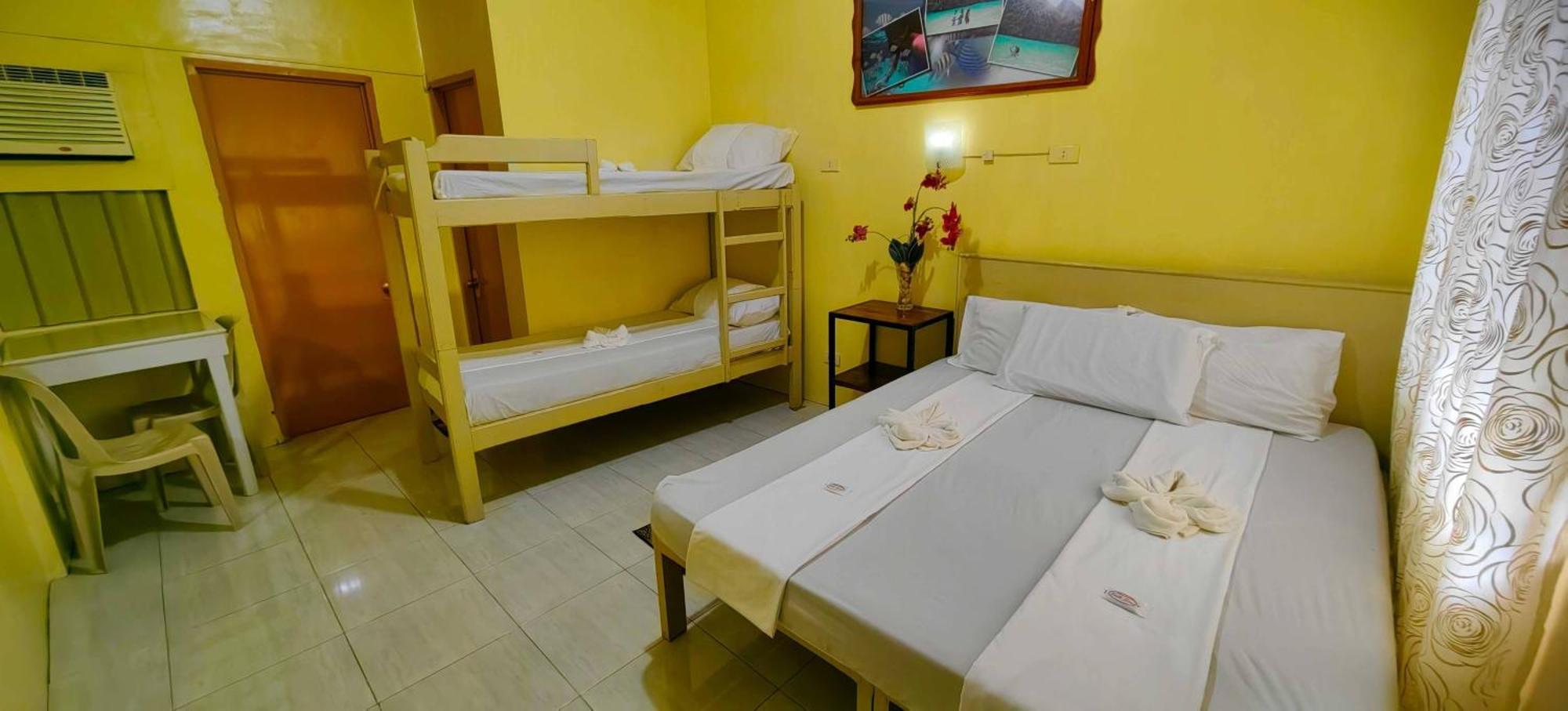 Las Residencias Bed And Breakfast Пуэрто-Принцеса Экстерьер фото