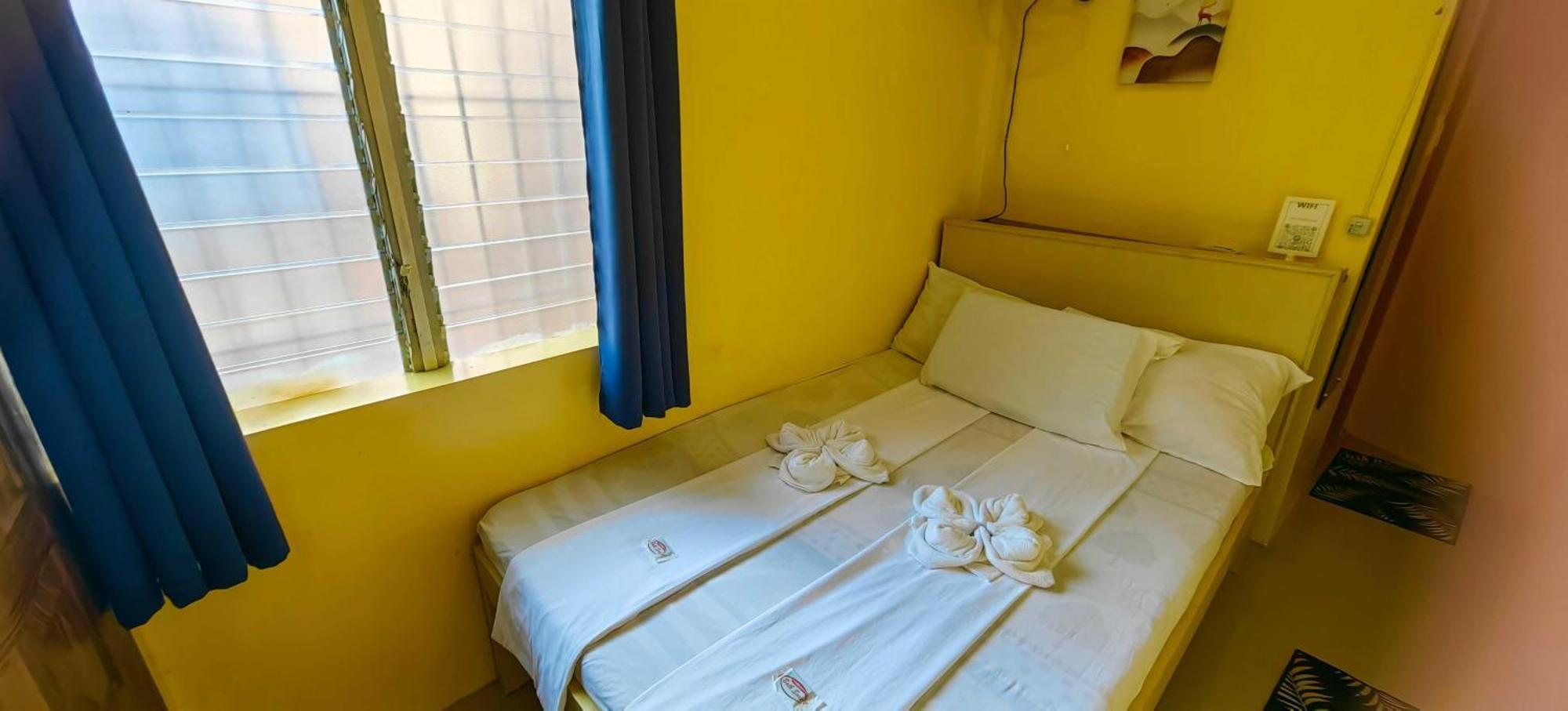 Las Residencias Bed And Breakfast Пуэрто-Принцеса Экстерьер фото
