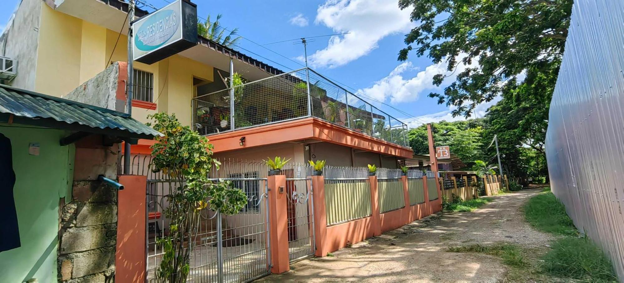 Las Residencias Bed And Breakfast Пуэрто-Принцеса Экстерьер фото