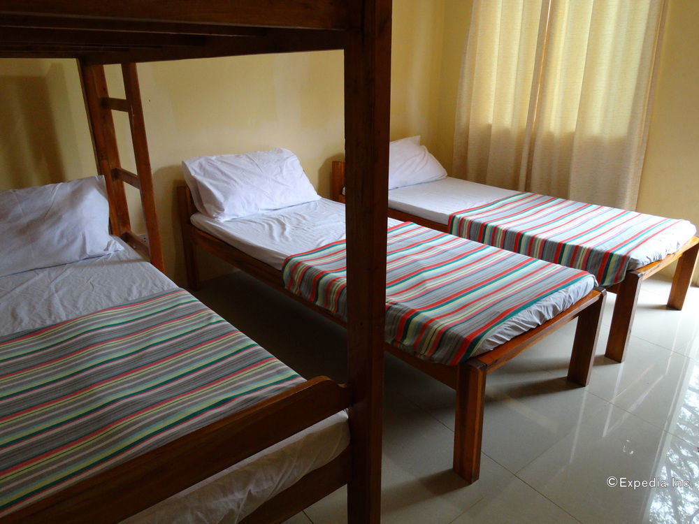 Las Residencias Bed And Breakfast Пуэрто-Принцеса Экстерьер фото
