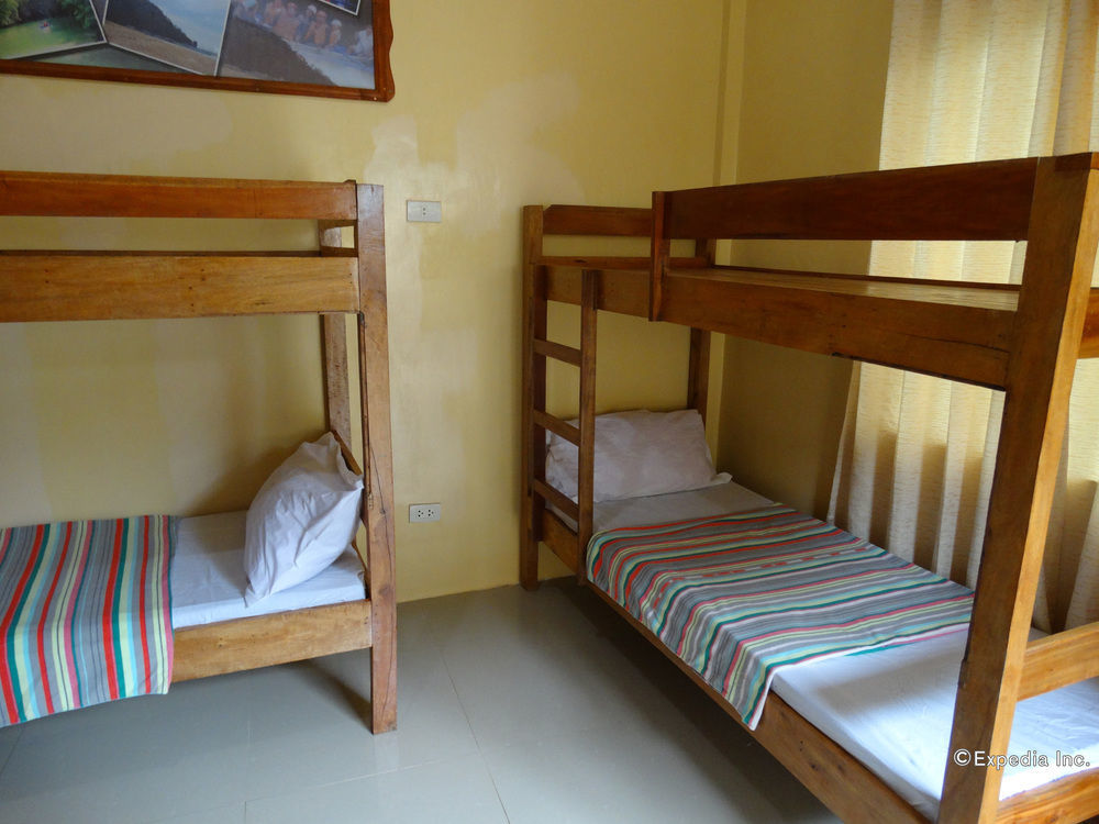 Las Residencias Bed And Breakfast Пуэрто-Принцеса Экстерьер фото